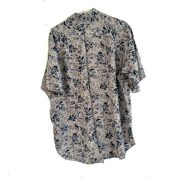 Caribbean Roundtree and Yorke Men Short Sleeve Button Up size L 100% Rayon - Picture 2 of 3